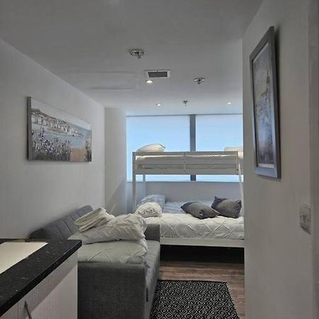 Small Studio For Group Of 5 In Delta Croydon Dpf3 מראה חיצוני תמונה