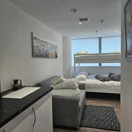 Small Studio For Group Of 5 In Delta Croydon Dpf3 מראה חיצוני תמונה