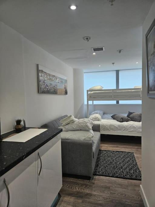 Small Studio For Group Of 5 In Delta Croydon Dpf3 מראה חיצוני תמונה